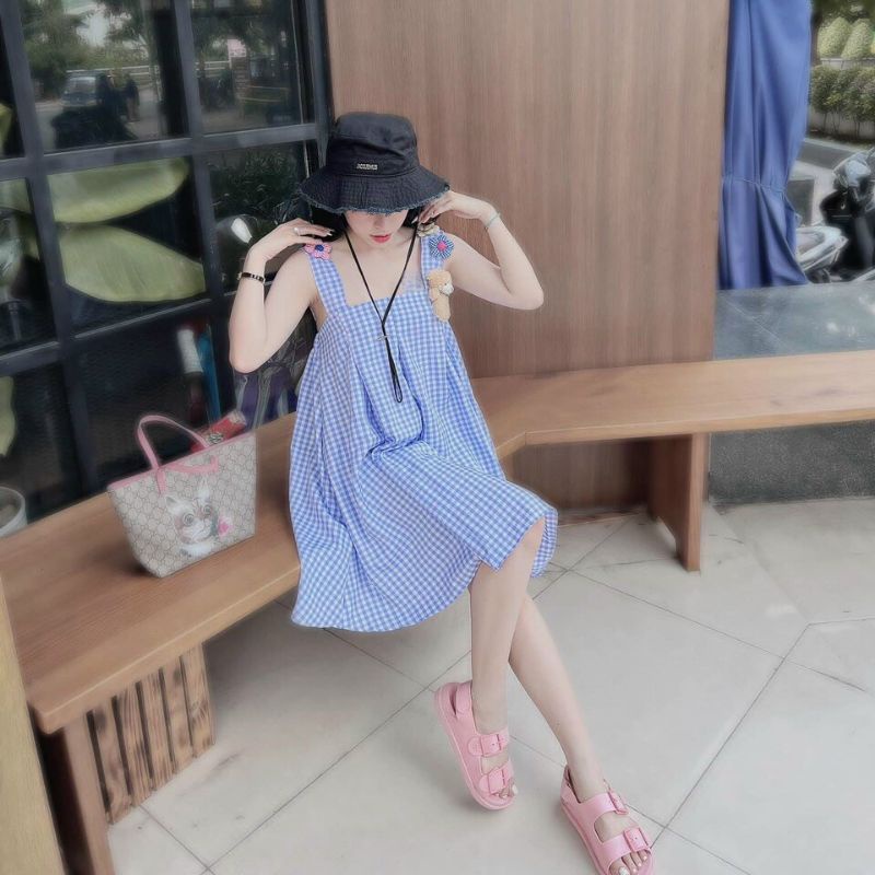Đầm Babydoll Caro 2 Dây Đính Hoa Và Gấu Đáng Iu