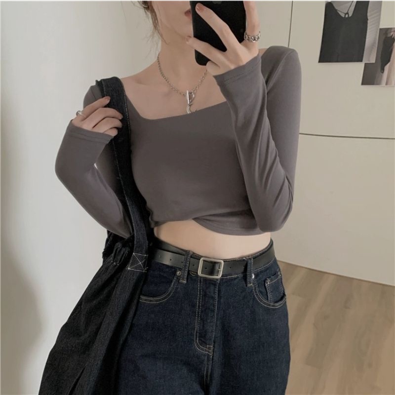 Áo dài tay cổ vuông croptop dáng hàn