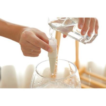 Set 2 dụng cụ tưới cây tự động