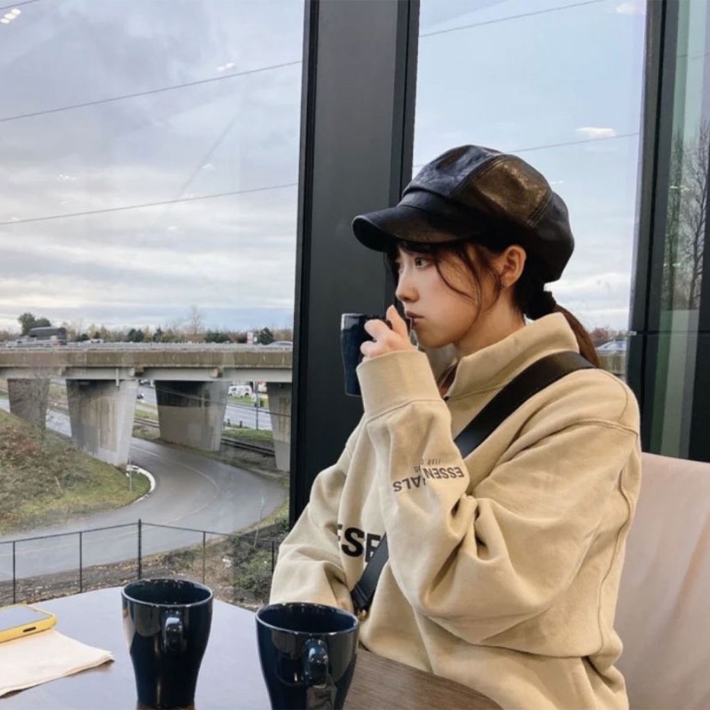 Áo Sweater Nam Nữ Form rộng CHUMI kéo khóa cổ in chữ nổi Essentials phong cách năng động, Streetwear AN209