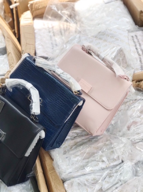 TÚI GUESS CÔNG SỞ