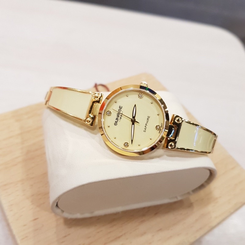 Đồng hồ nữ SUNRISE 9991SB màu vang Vành Đá sang trọng,full hộp thẻ chính hãng