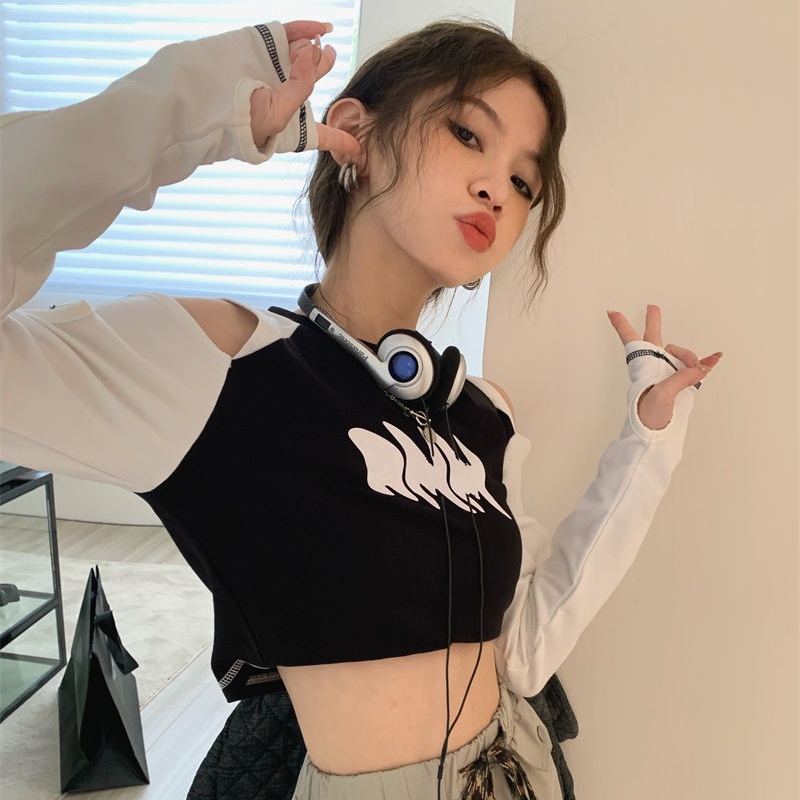 Áo kiểu COZOKC tay dài trễ vai thiết kế khoét lỗ cá tính thời trang