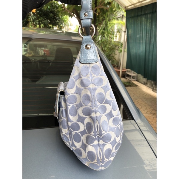 Túi chuẩn si .túi qua sử dụng. khách vui lòng xem hình nếu muốn biết thêm thông tin sản phẩm mời khách vô chat . Tkanks.