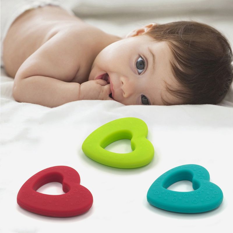 Đồ Chơi Ngậm Nướu Hình Trái Tim Bằng Silicone Dành Cho Trẻ Em