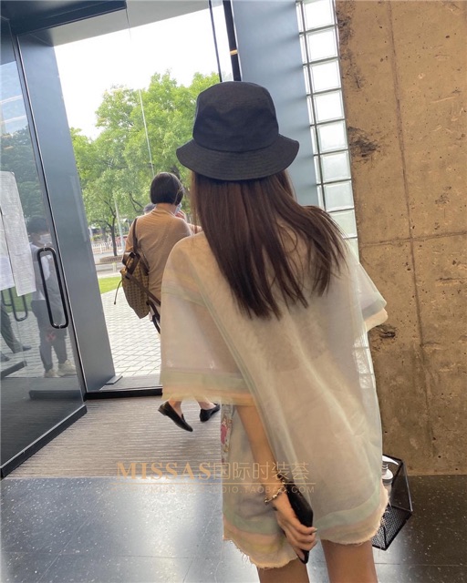 Áo sơ mi ren phối màu qccc