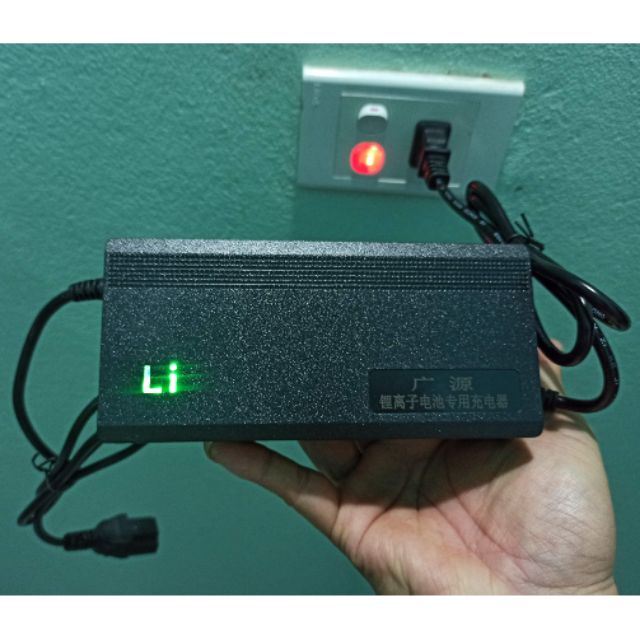 Sạc pin LiFePo4 cho hệ 8s 24V - 12s 36V - 16s 48V - 20s 60V