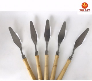 Bay xúc màu cán trắng