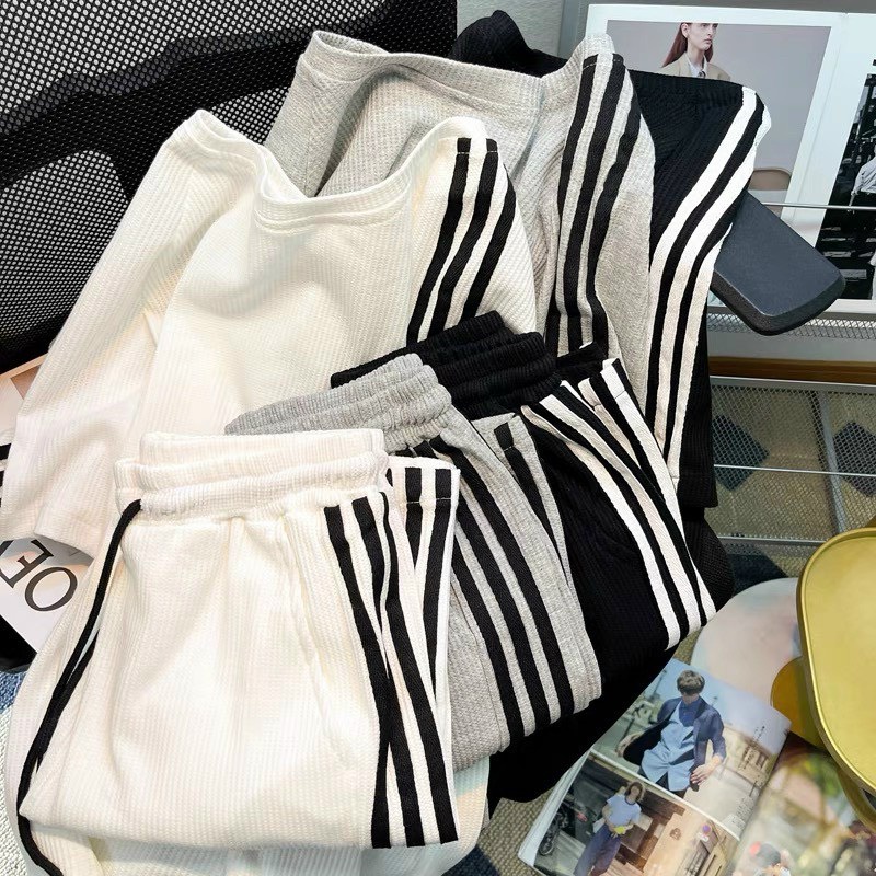 Bộ thể thao nam nữ ba sọc form rộng  Set đồ nam nữ unisex kiểu dáng Hàn Quốc áo cộc quần short đùi Freeship Sale
