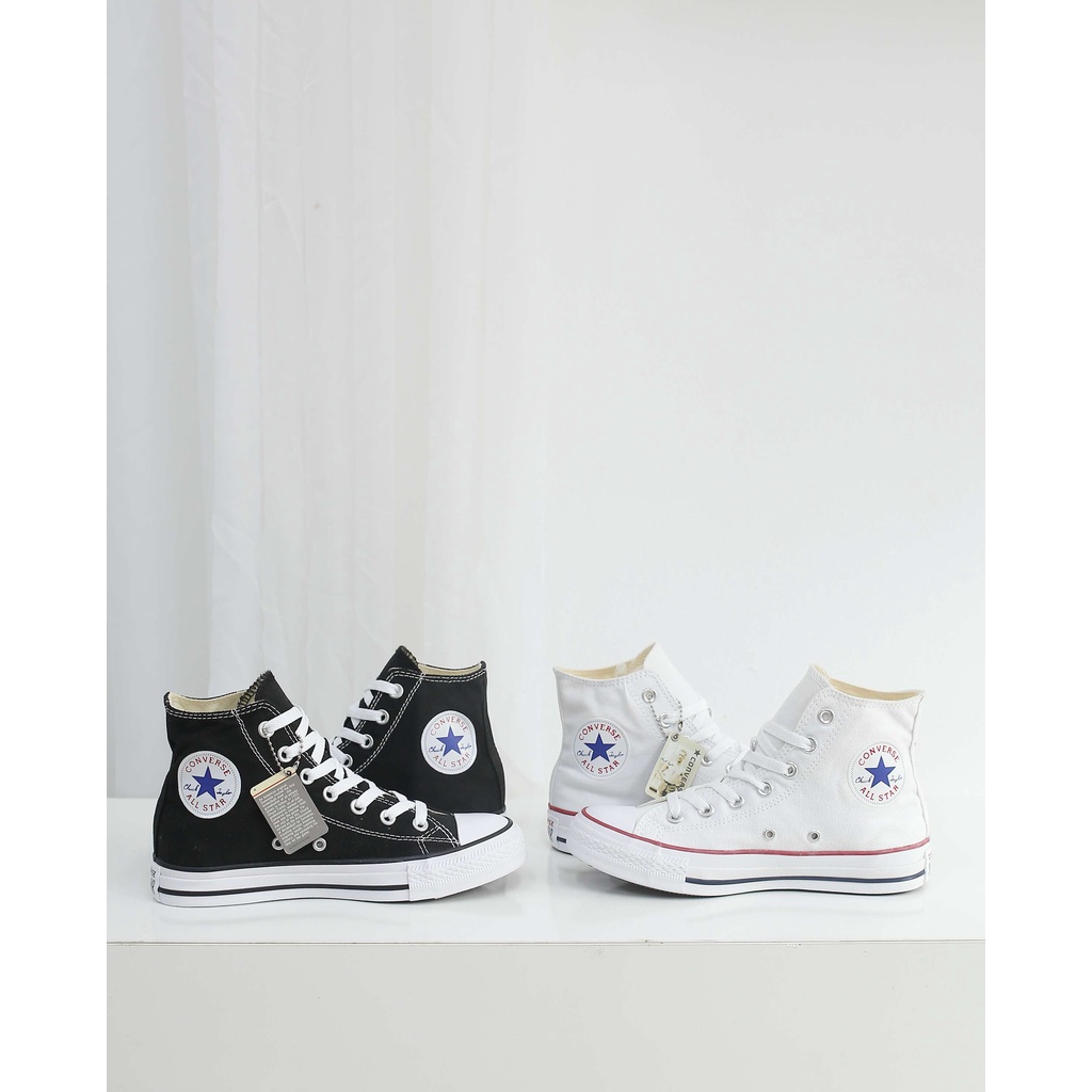 Giày sneaker CONVERSEE CHUCK CLASSIC BLACK WHITE cao cổ