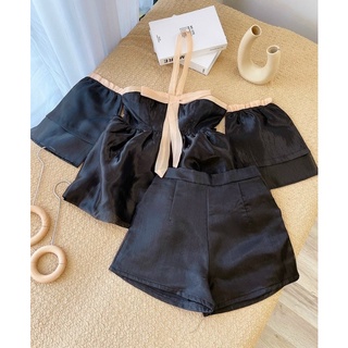 SET ÁO TRỄ VAI NƠ KÈM SHORT