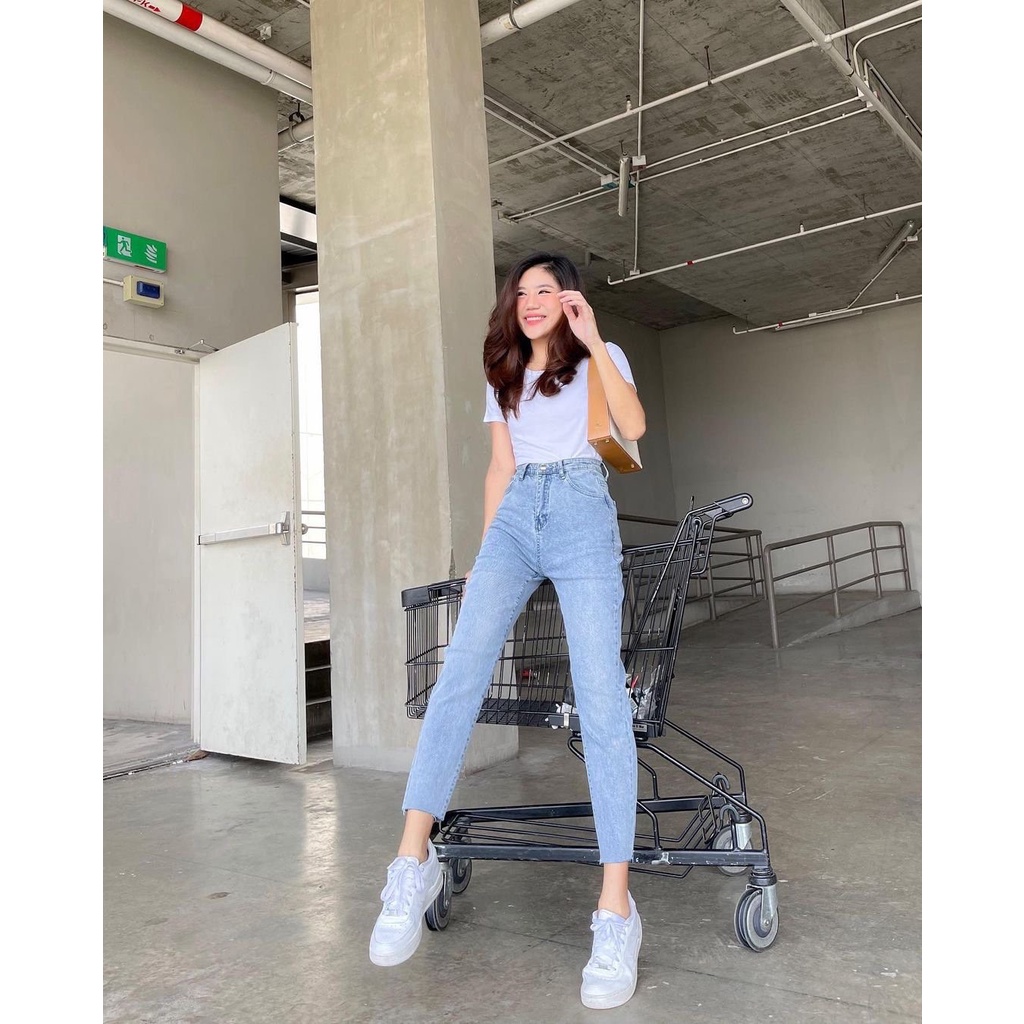 Quần Jeans Nữ Lưng Cao Cắt Lai Màu Xanh wash đùi LDM-CL102
