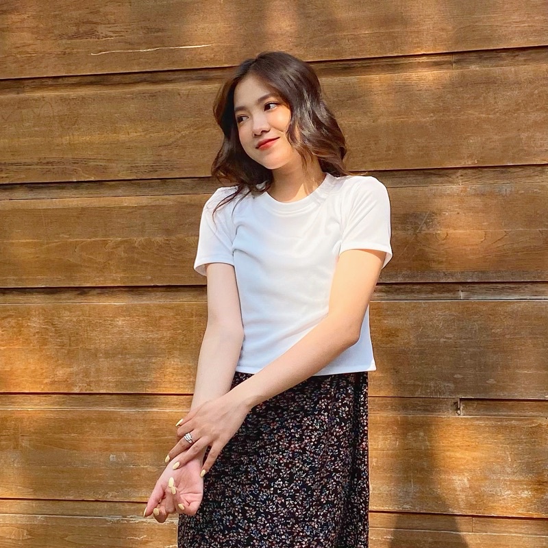 Áo thun gân cổ tròn basic - MERR