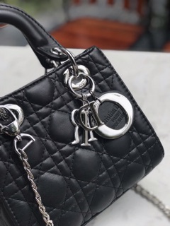 Dior 3 ô móc bạc đen hồng ảnh tự chụp