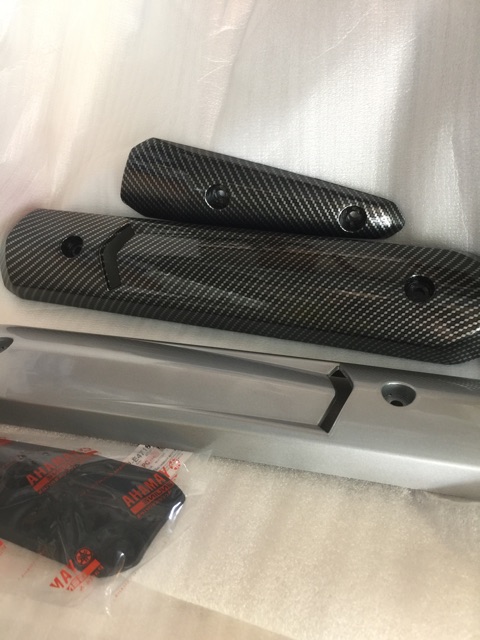 Ốp pô spark carbon