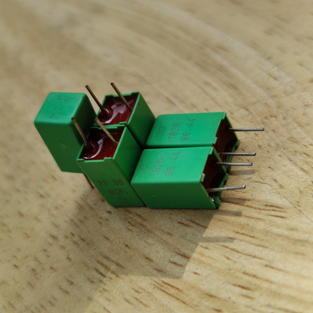 Tụ điên ERO 1826 2.2uF/63V