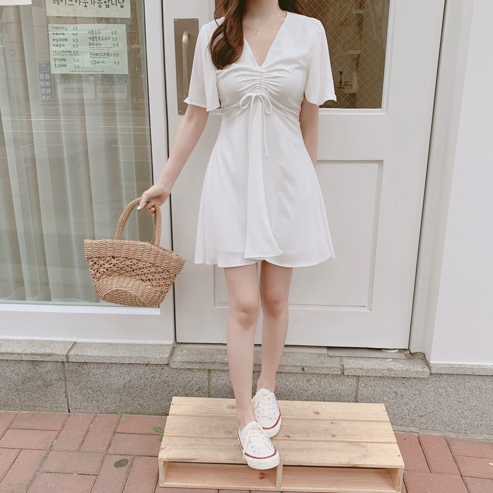 Đầm Ngắn Tay Cổ Chữ V Trơn Màu Xinh Xắn 29364