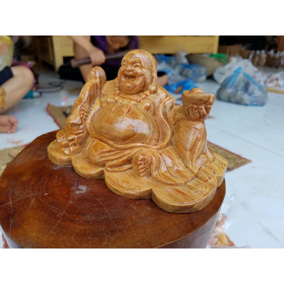 Tượng phật di lặc gỗ huyết long