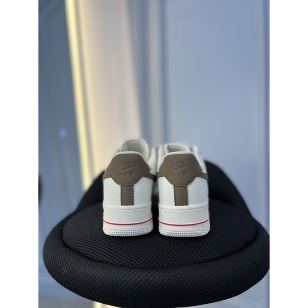 A1 nâu kem si.êu cấp trung full box