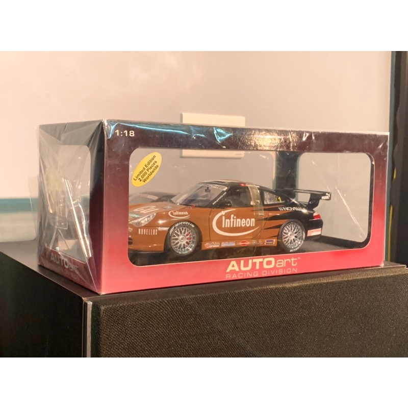 mô hình ô tô 1/18 Autoart Porsche 911 GT3R Asian Carrera Cup 2004 phiên bản giới hạn