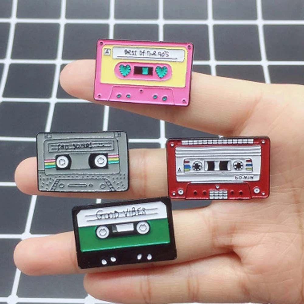 Trâm Cài Áo Hình Băng Đĩa Phong Cách Cổ Điển Những Năm 90