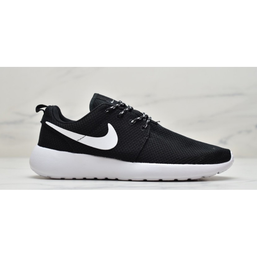 Giày Thể Thao Nike Roshe Run Phong Cách Năng Động