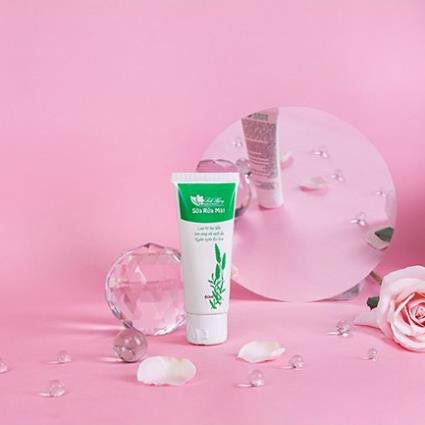 [Mua 1 tặng 3] Sữa Rửa Mặt Linh Hương Tạo Bọt Trắng Da Ngừa Lão Hóa Chiết Xuất Cúc Hoa Vàng 60ml | BigBuy360 - bigbuy360.vn