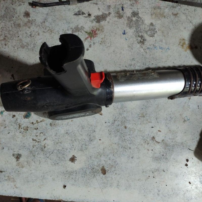 Máy bắn keo silicon Panasonic EZ3651