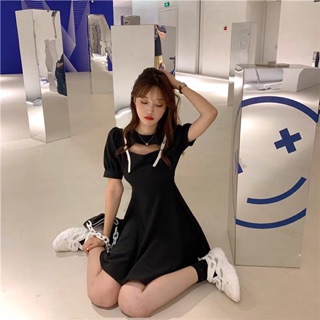 Đầm Đen Choker Dây Belt Trắng Độccc