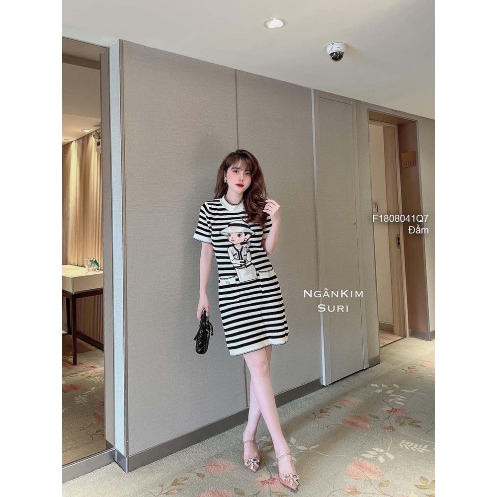 Đầm body len kẻ sọc có túi thêu hình cô gái tay ngắn hàng QC!