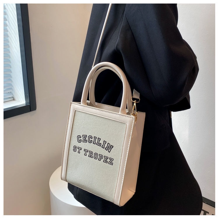 Túi Xách Đeo Vai Hình Vuông Nhỏ Gọn Phong Cách Phương Tây 2022