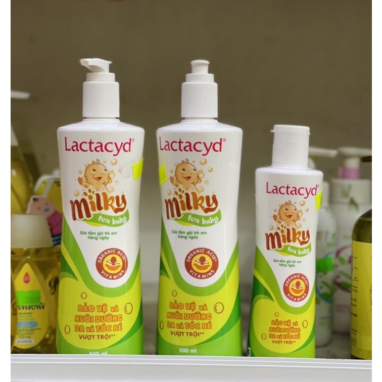 Sữa tắm trẻ em lactacyd