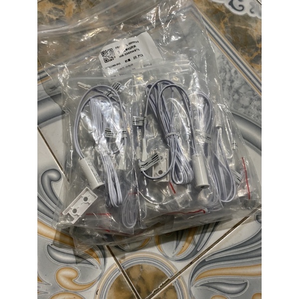 Cảm biến vẫy tay 12v