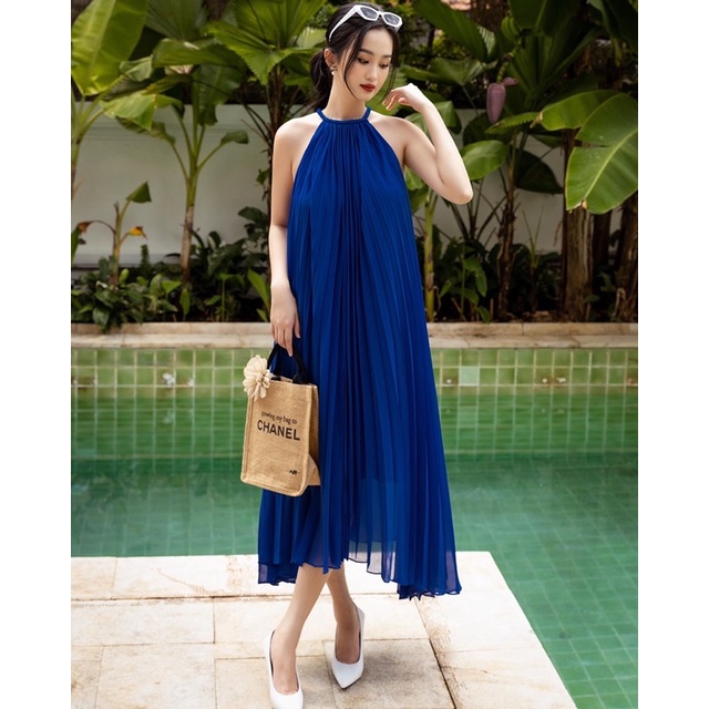 Váy voan dập ly swan dress