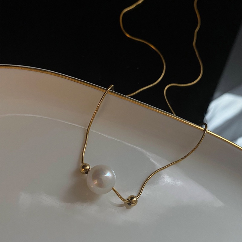 Dây chuyền thép titan mạ vàng 18k đính ngọc trai thời trang cho nữ