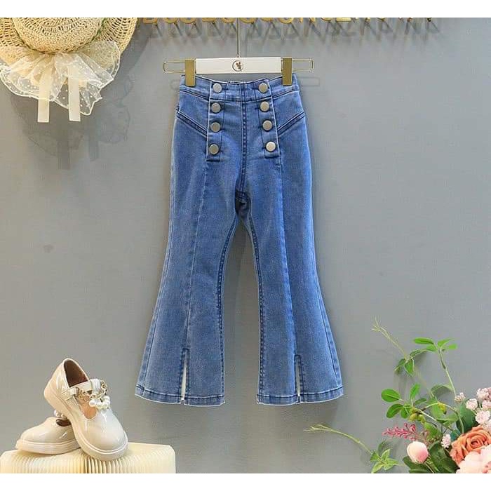 Quần jeans dài ống loe đính nút cực sang chảnh cho bé gái 20-30kg