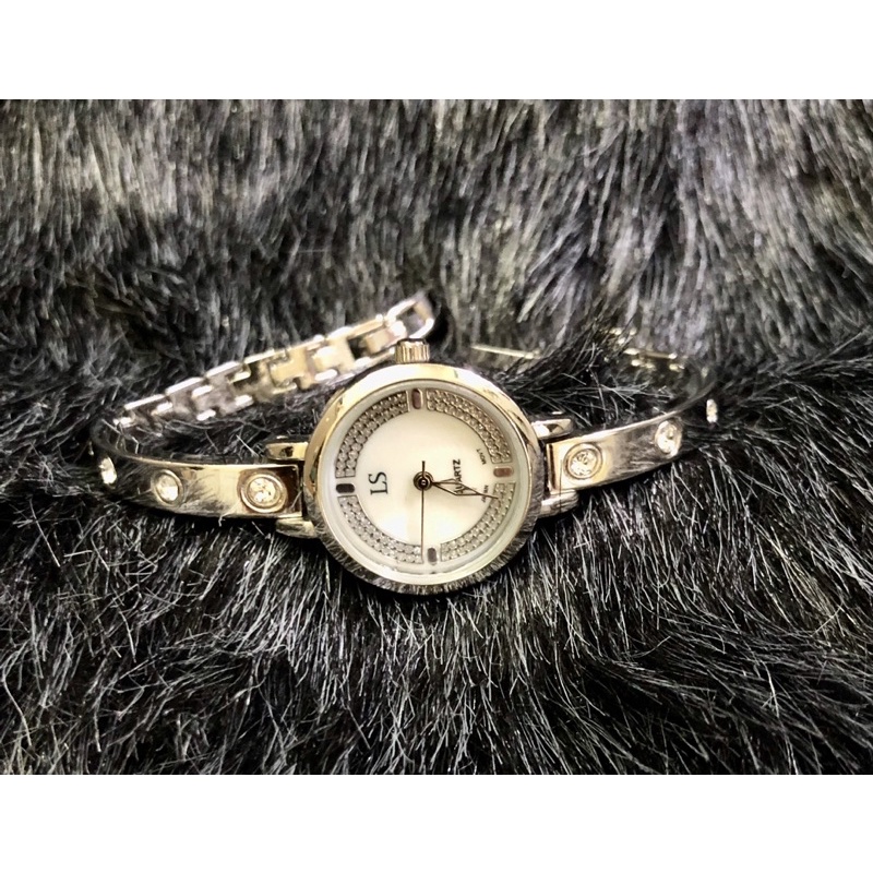 ⌚-  Lắc tay đồng hồ si hiệu LS Nhật còn mới 98%