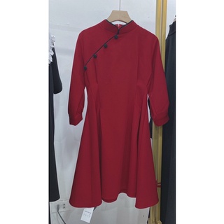 váy đỏ cổ viền khuy bọc (v4017)