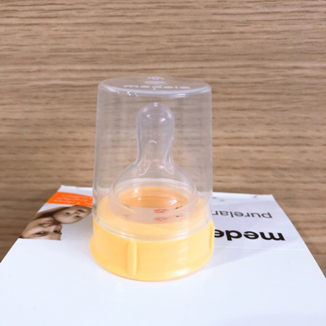 Bộ núm ti cho bé bú bình cổ hẹp Medela, Unimom