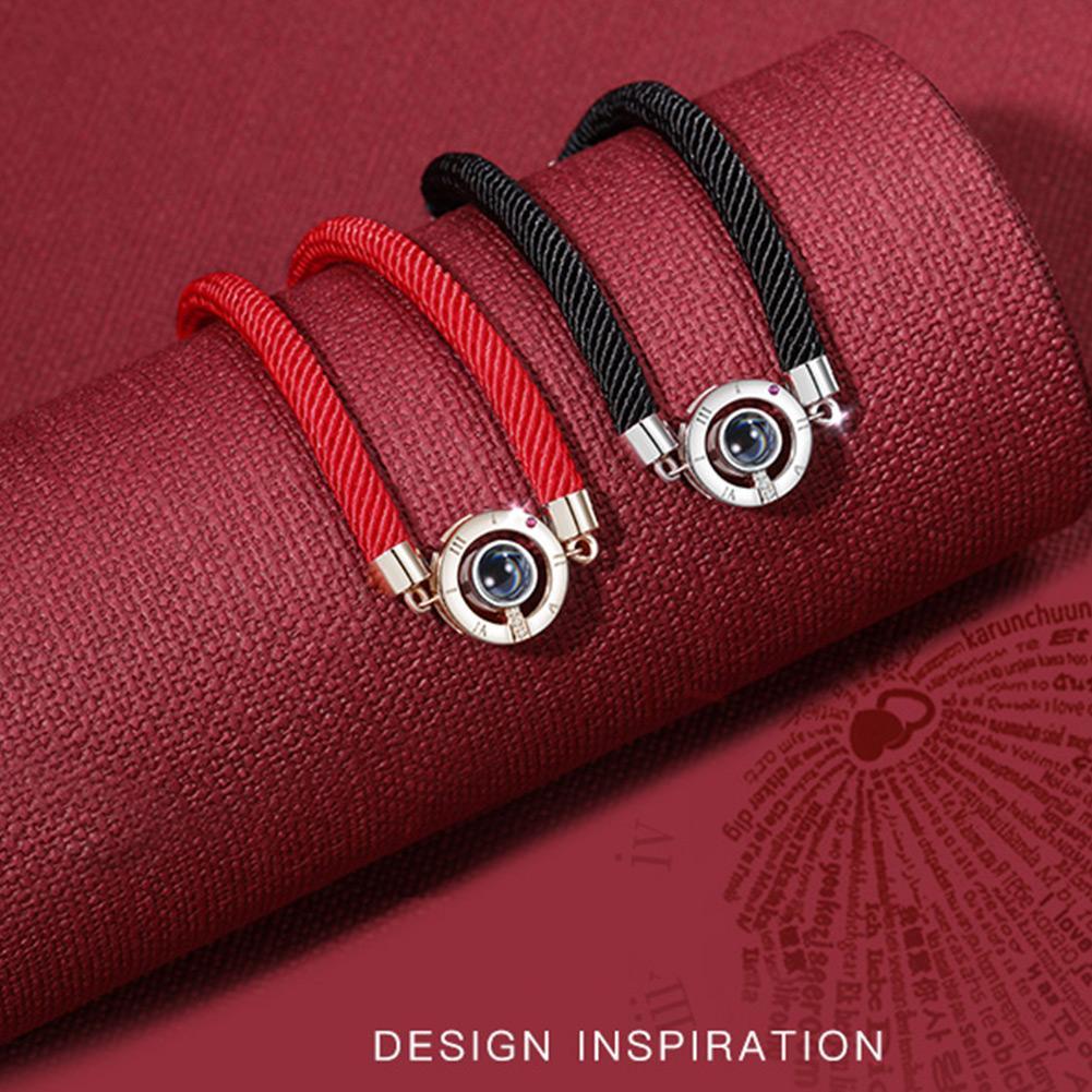 Vòng Tay Tình Yêu In Chữ I Love You Bằng 100 Ngôn Ngữ