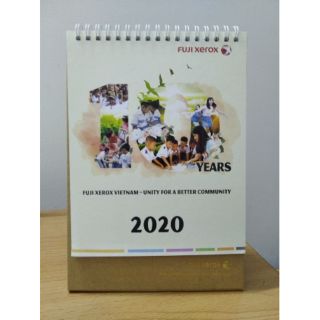 Lịch để bàn chữ A năm 2020