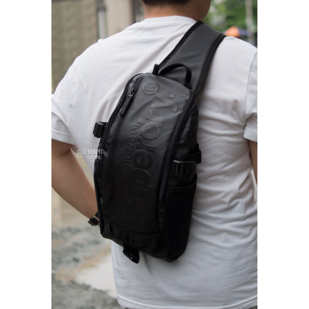 Túi chéo Super Dry Crossbody Sling Bag , màu đen all black, hình thật