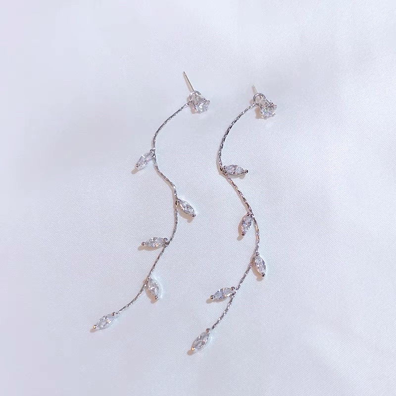 Hoa tai đính đá lấp lánh phong cách hàn quốc - Maben