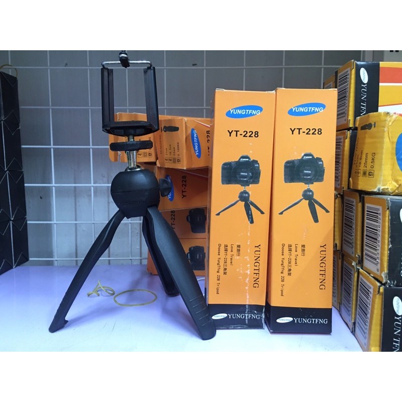 Chân gậy Tripod Mini YT-228 kèm Kẹp điện thoại