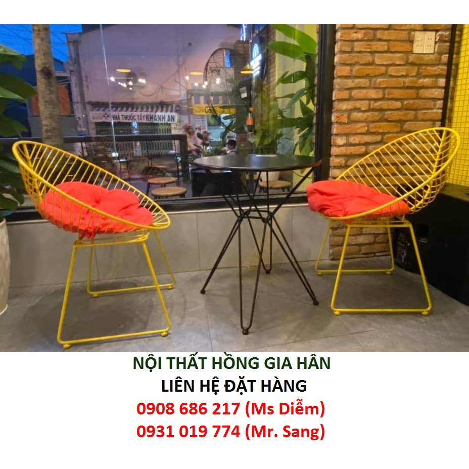 Bàn ghế caffe sắt mỹ nghệ giá bình dân HGH391