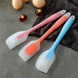 Cây vét bột silicon sử dụng tiện lợi 