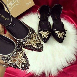 Sandal bệt cánh bướm