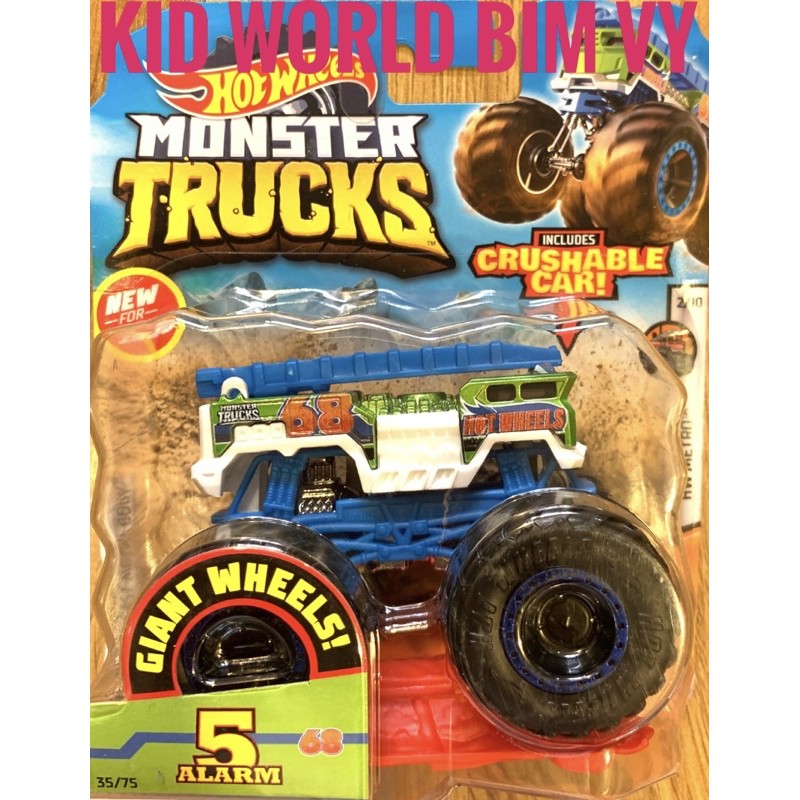 Xe mô hình Hot Wheels Monster Trucks Crushable Car Giant Wheels 5 Alarm GNN22.