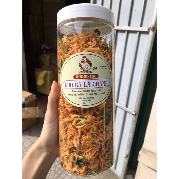 Gà khô lá chanh hộp 500gram đạt chuẩn gà CP | BigBuy360 - bigbuy360.vn