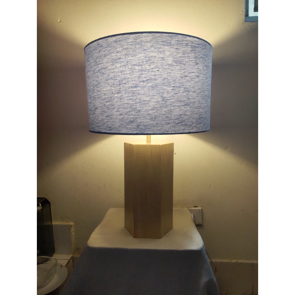 Đèn Ngủ Để Bàn Thân Gỗ Tần Bì Phong Cách Scandinavian - HD Lamp